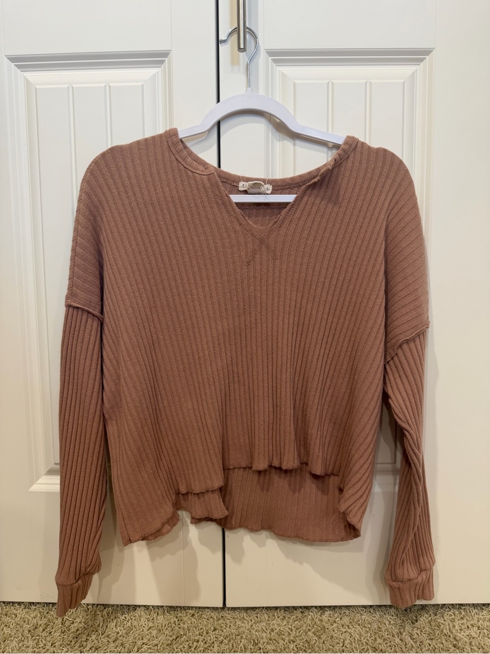 Billabong Ribbed Pullover Sweatshirt in Mauve Brown